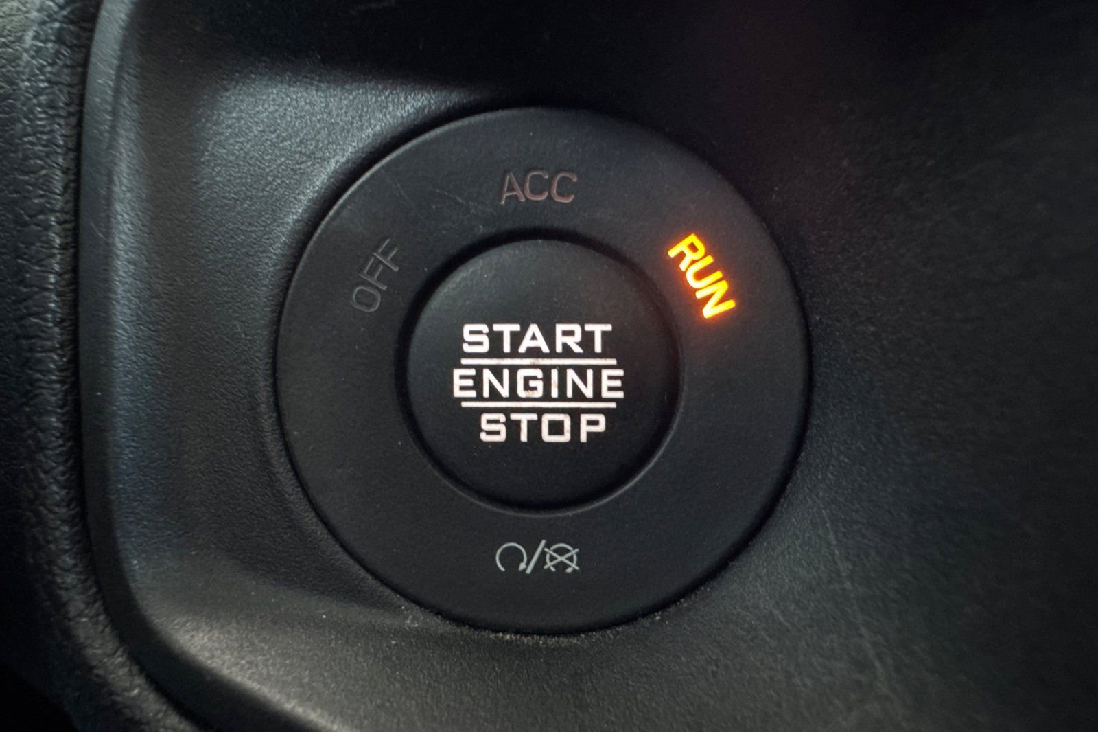Used 2024 Jeep Wrangler Unlimited AWD/4WD image 24