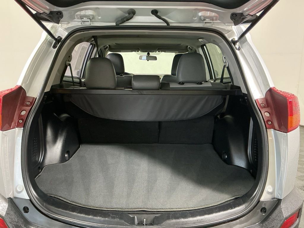 Used 2015 Toyota RAV4 XLE FWD image 28