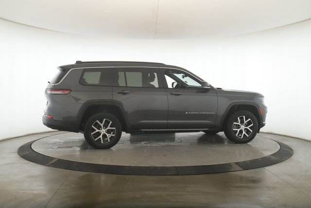 Used 2024 Jeep Grand Cherokee L Limited image 6