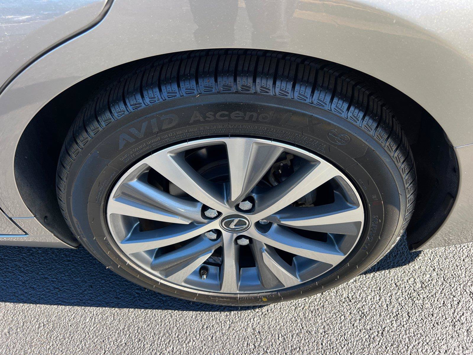 Used 2019 Lexus ES 350 w/ Accessory Package FWD image 19