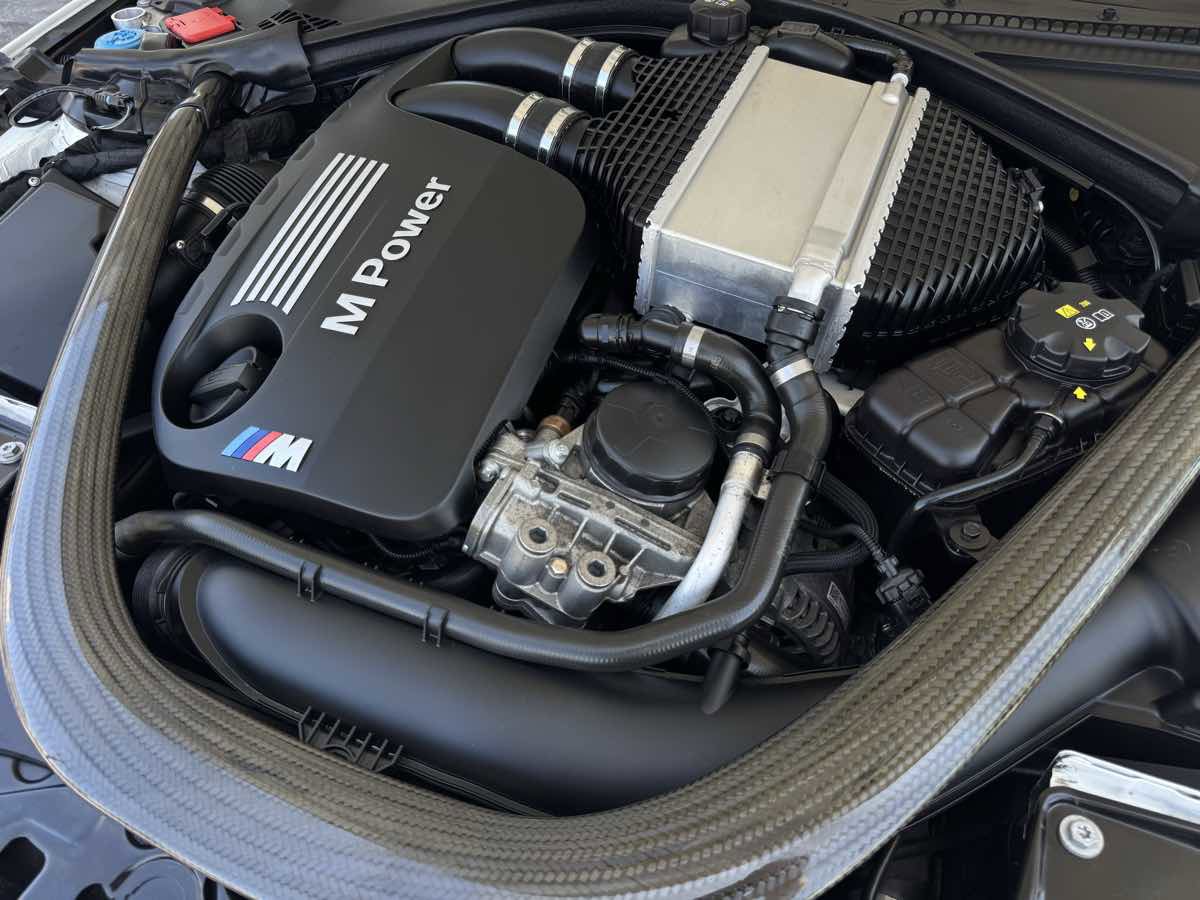 Used 2018 BMW M3 RWD image 27