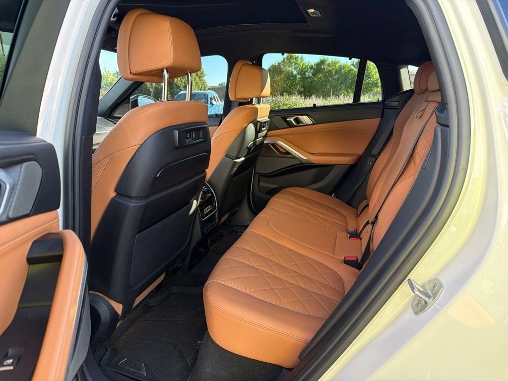 Used 2023 BMW X6 M50i w/ Executive Package AWD/4WD image 11
