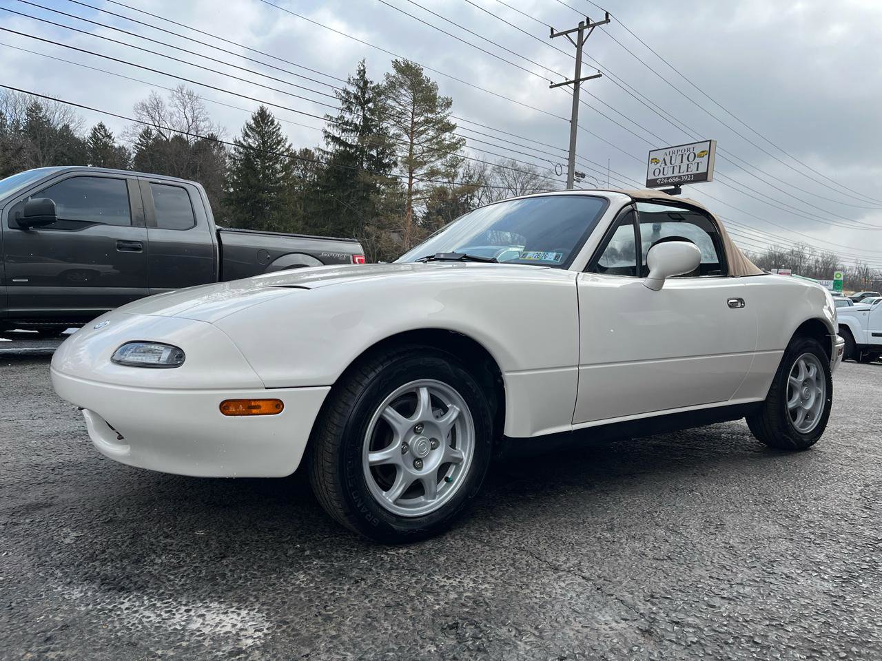 Used 1994 MAZDA MX-5 Miata M-Edition image 7