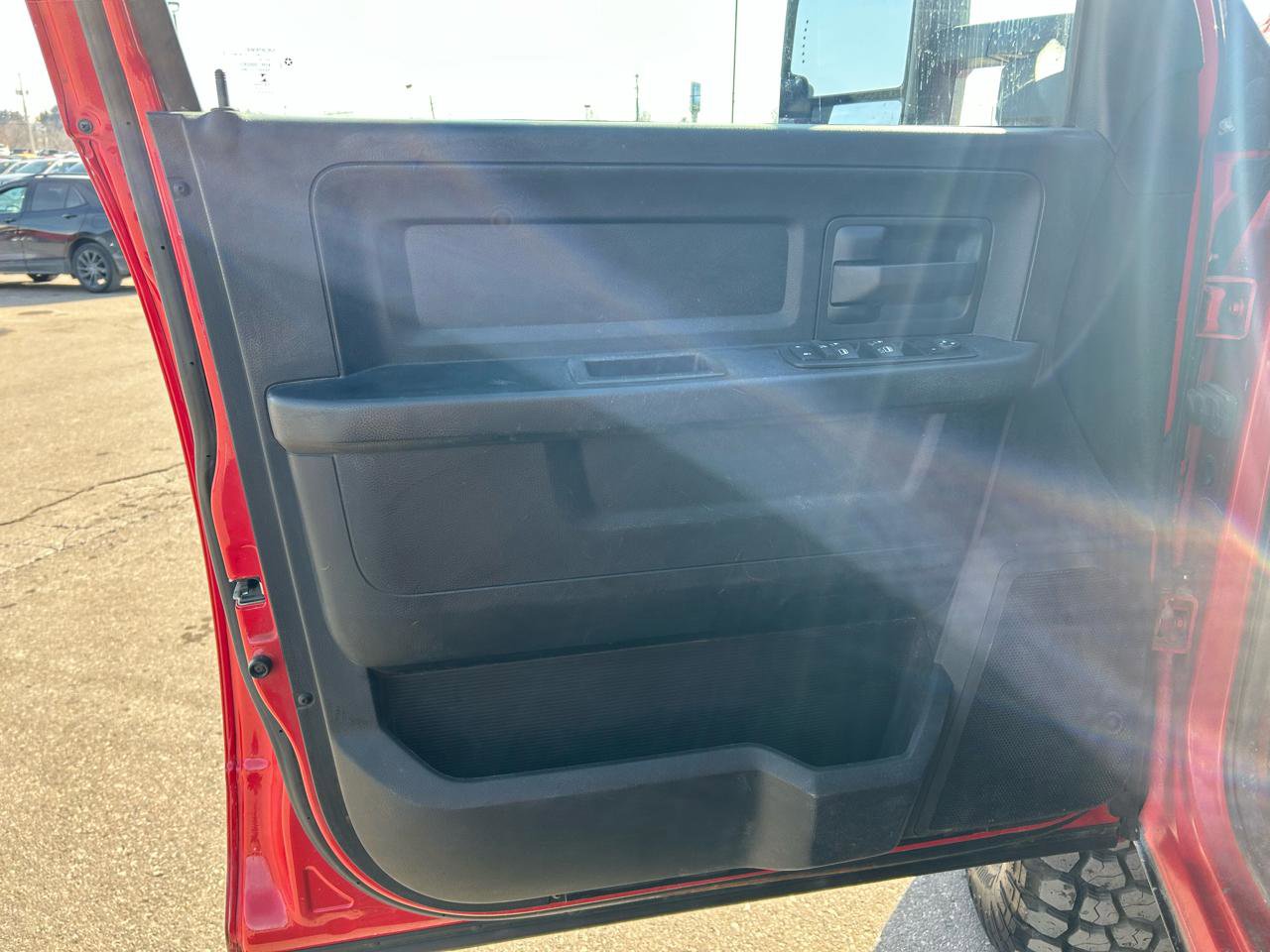 Used 2014 RAM 3500 ST w/ ST Popular Equipment Group AWD/4WD image 13