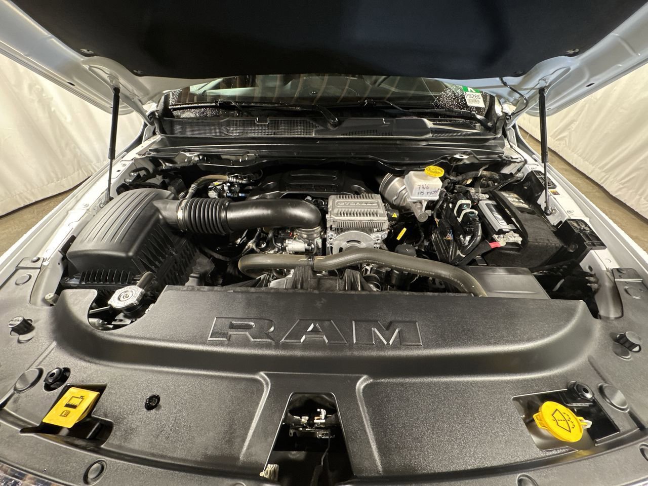 Used 2024 RAM 1500 Laramie image 35