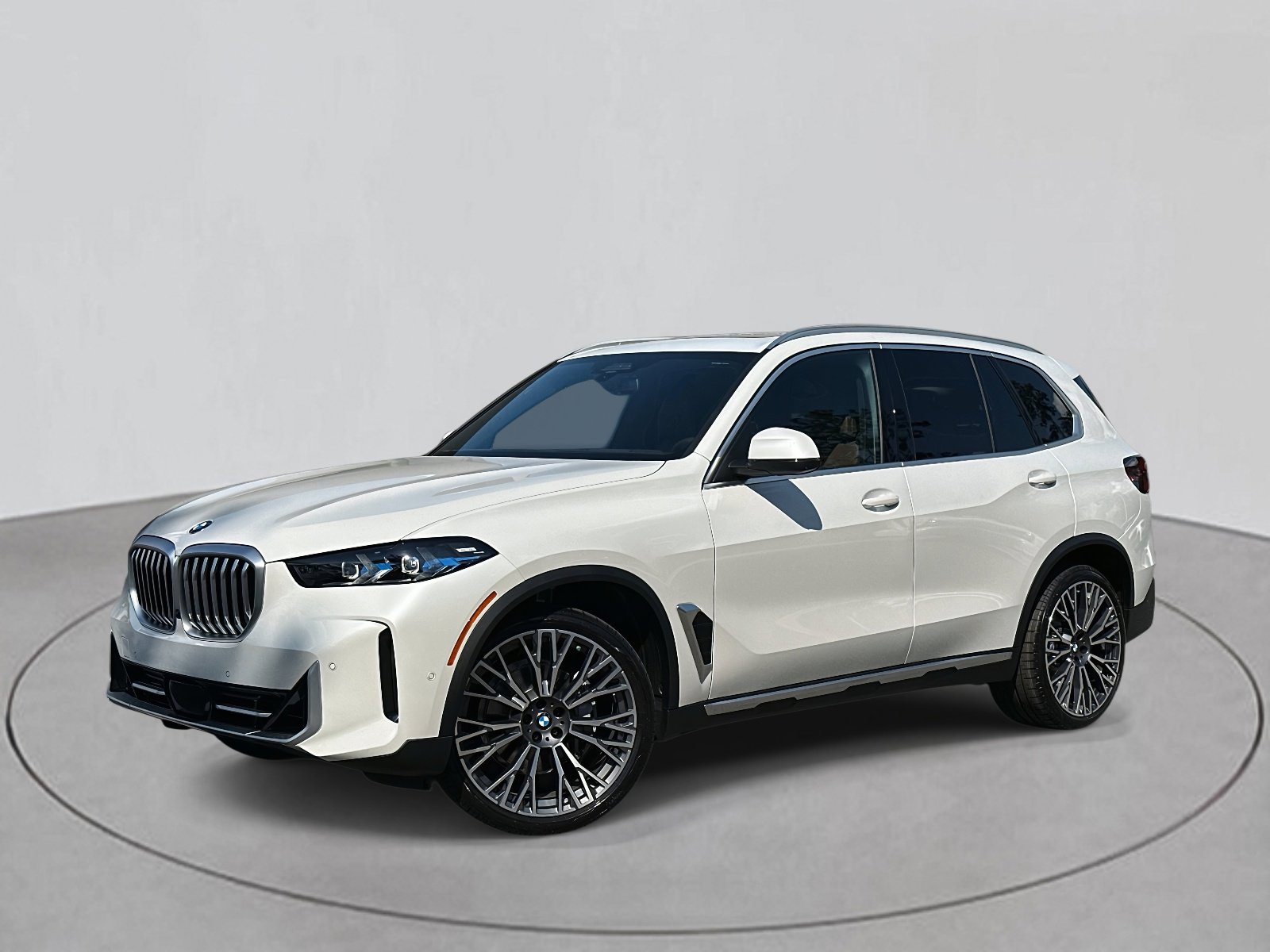 New 2026 BMW X5 sDrive40i image 1