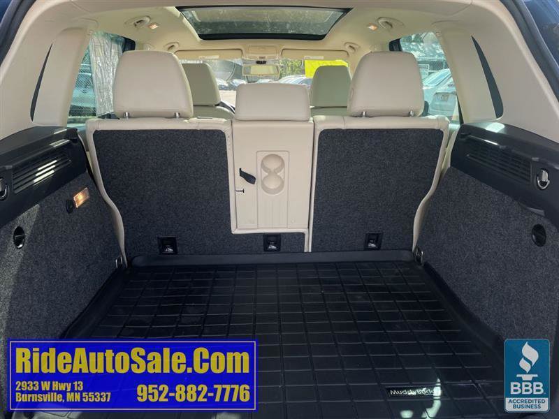 Used 2017 Volkswagen Tiguan SEL AWD/4WD image 32