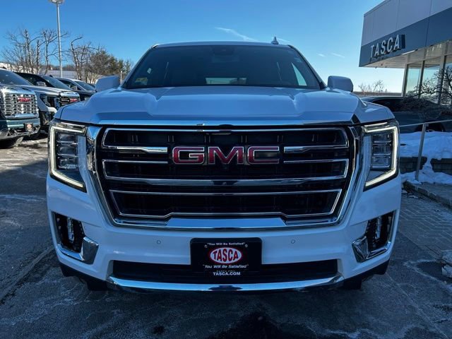 Used 2024 GMC Yukon SLT w/ SLT Luxury Package image 2