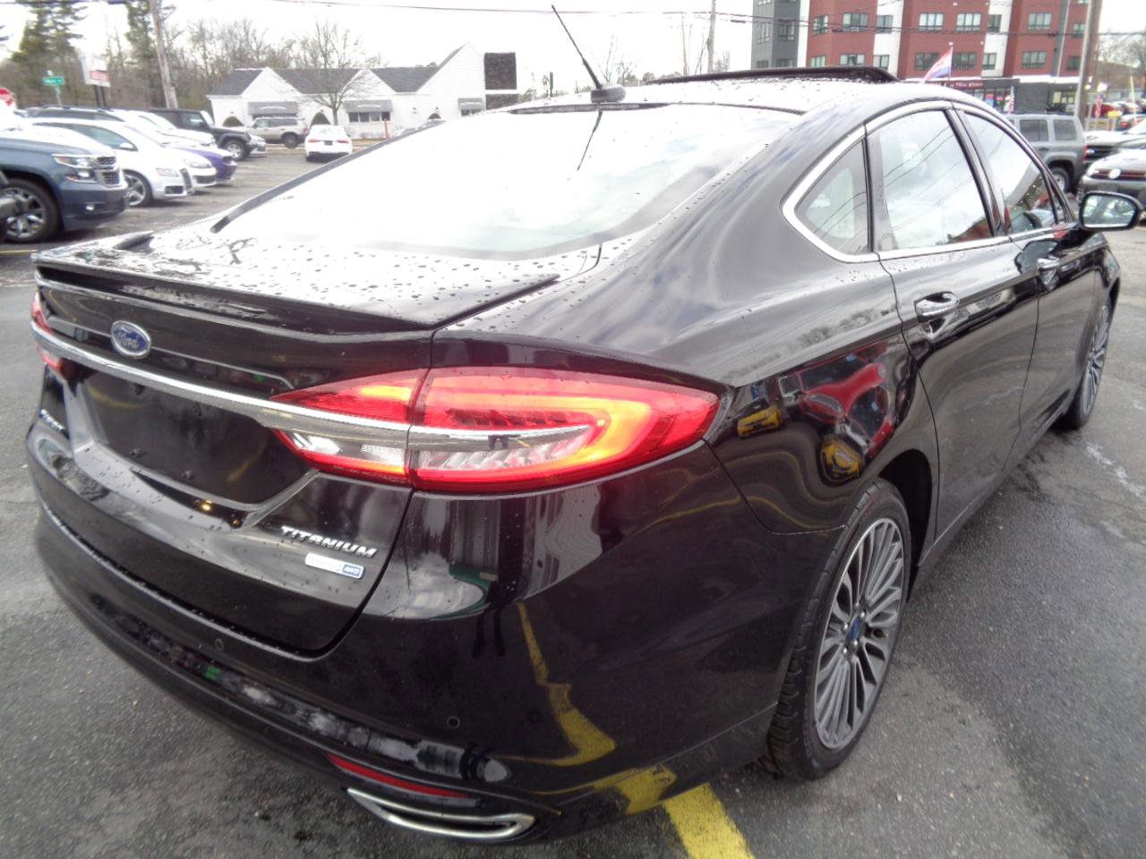 Used 2017 Ford Fusion Titanium image 17