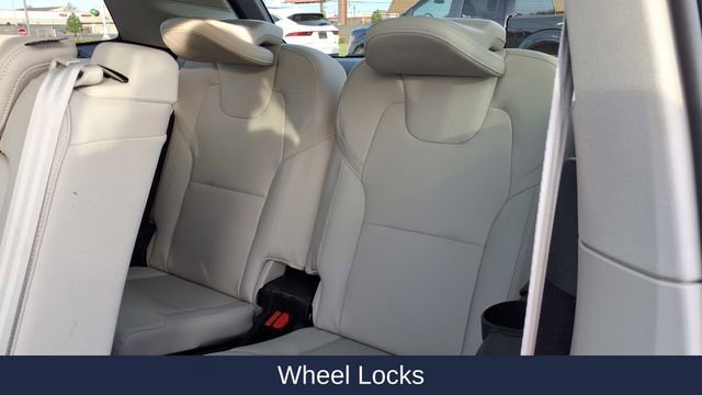 Certified 2021 Volvo XC90 T6 Momentum w/ Climate Package image 20