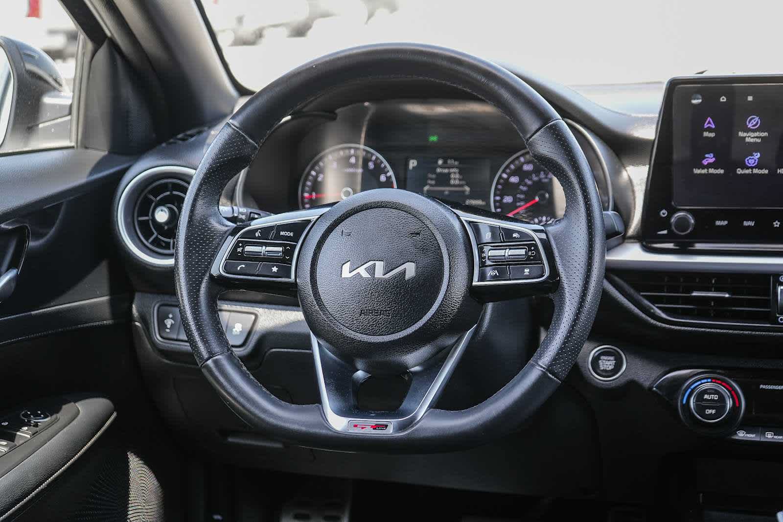 Used 2024 Kia Forte GT-Line FWD image 15