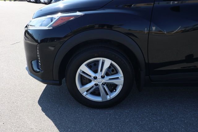 New 2025 Nissan Kicks Play S image 11