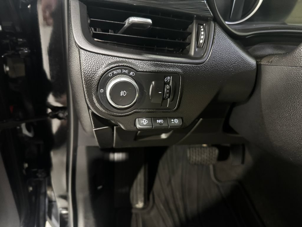 Used 2017 Buick Envision Premium w/ Driver Confidence Package AWD/4WD image 37