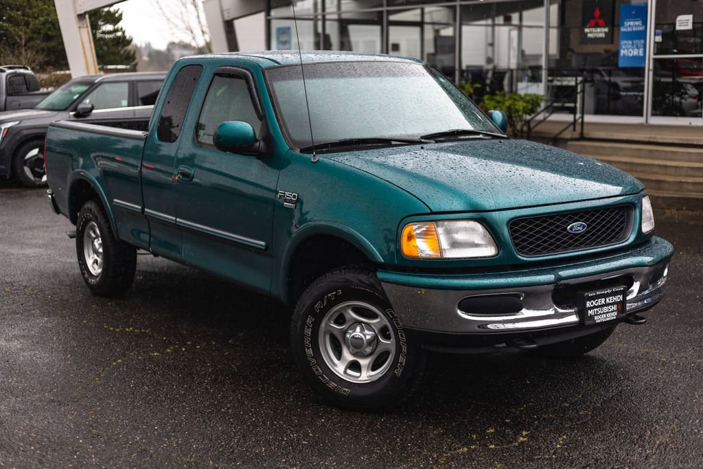 Used 1998 Ford F150 XLT image 2