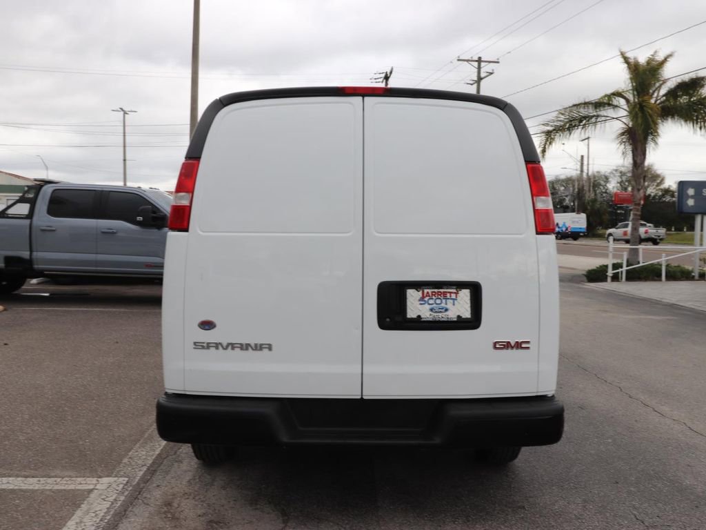 Used 2023 GMC Savana 2500 Extended w/ Driver Convenience Package image 10