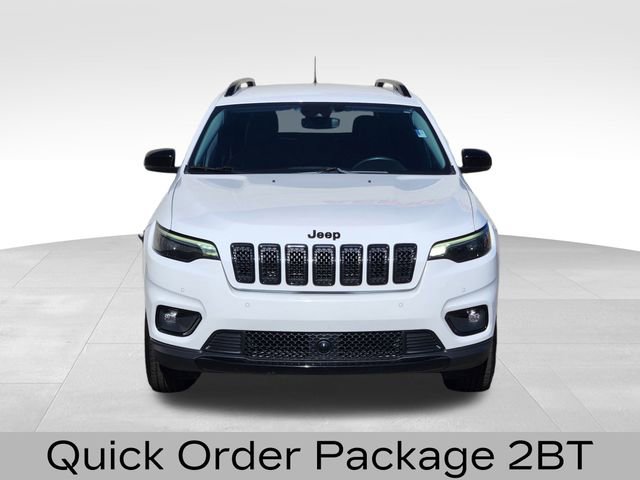 Used 2023 Jeep Cherokee Altitude Lux image 3
