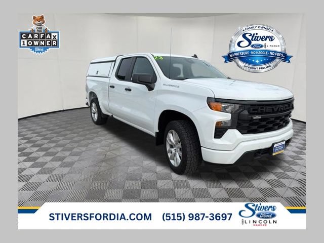 Used 2023 Chevrolet Silverado 1500 Custom AWD/4WD image 1