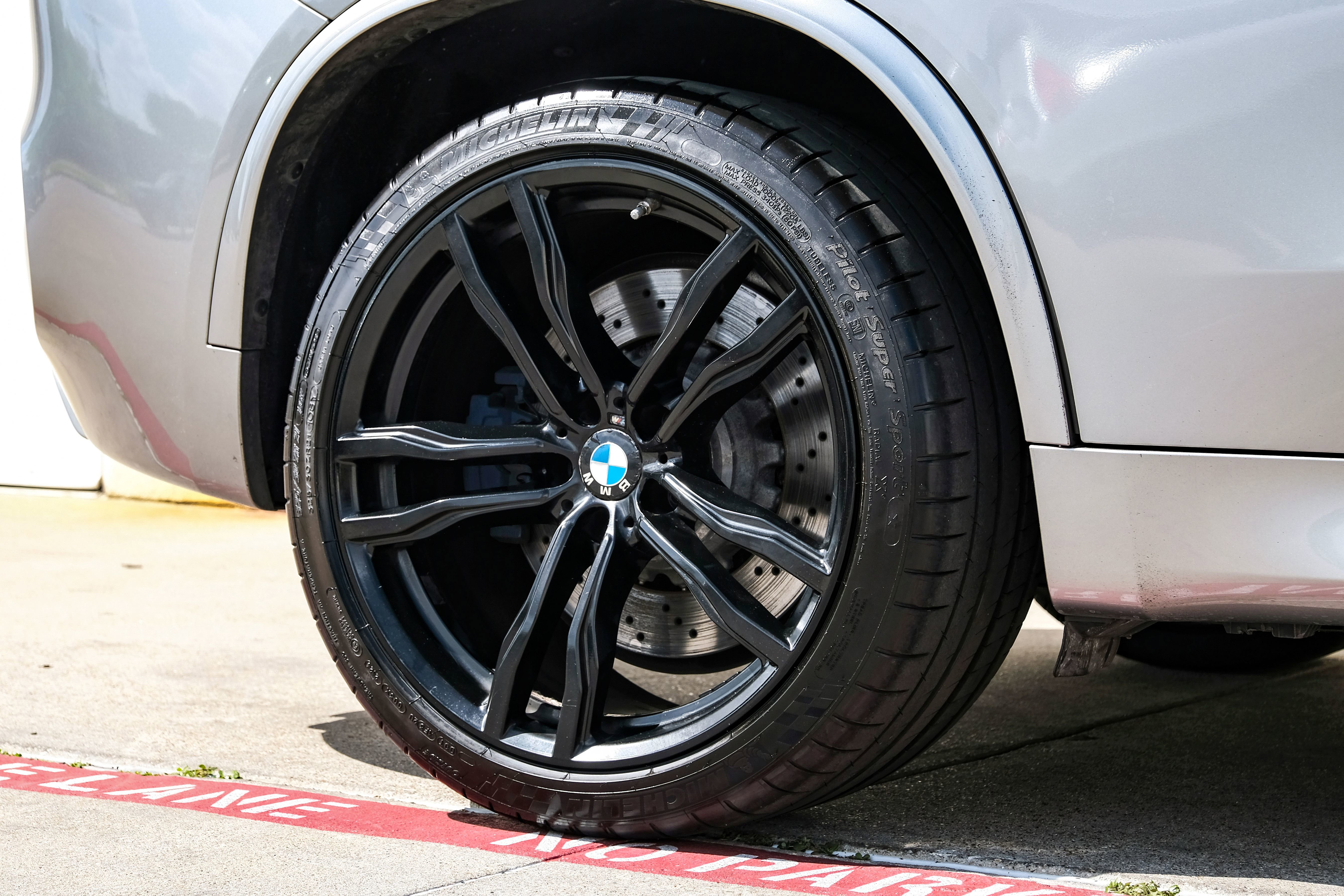 Used 2017 BMW X5 M image 58