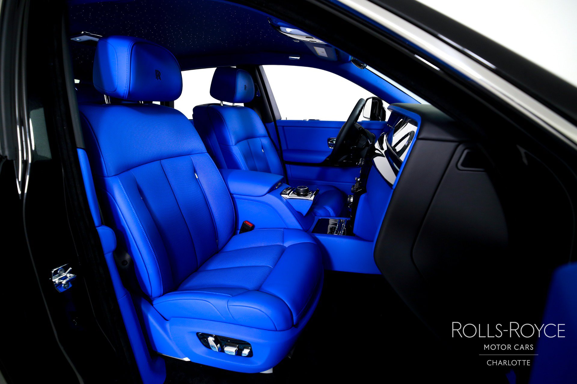 New 2027 Rolls-Royce Phantom Sedan RWD image 36