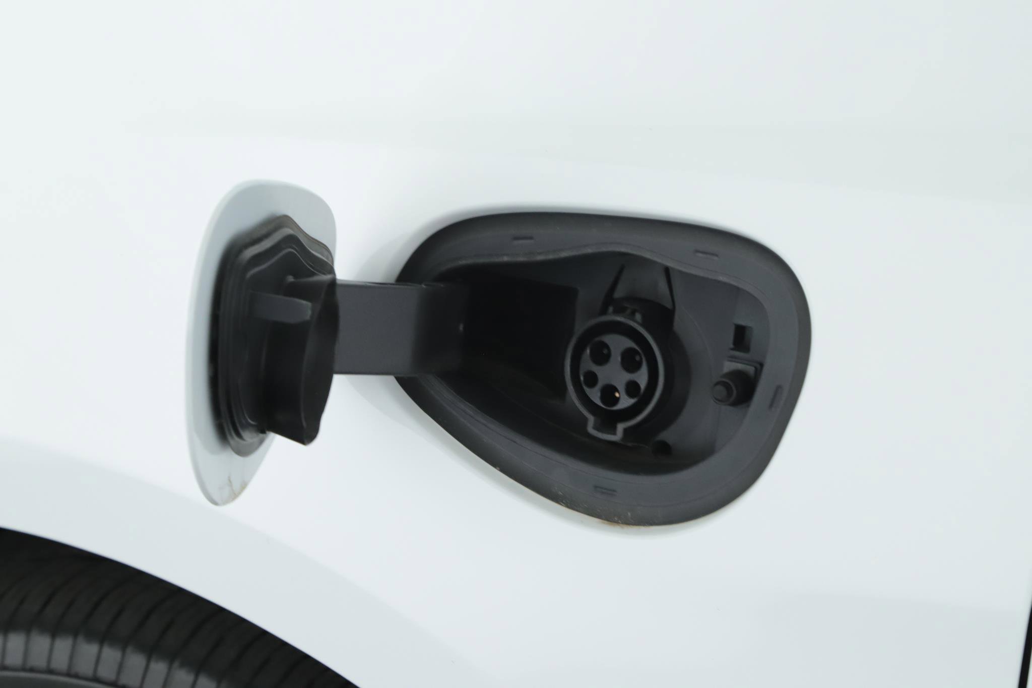 Used 2022 Chrysler Pacifica Touring-L image 18