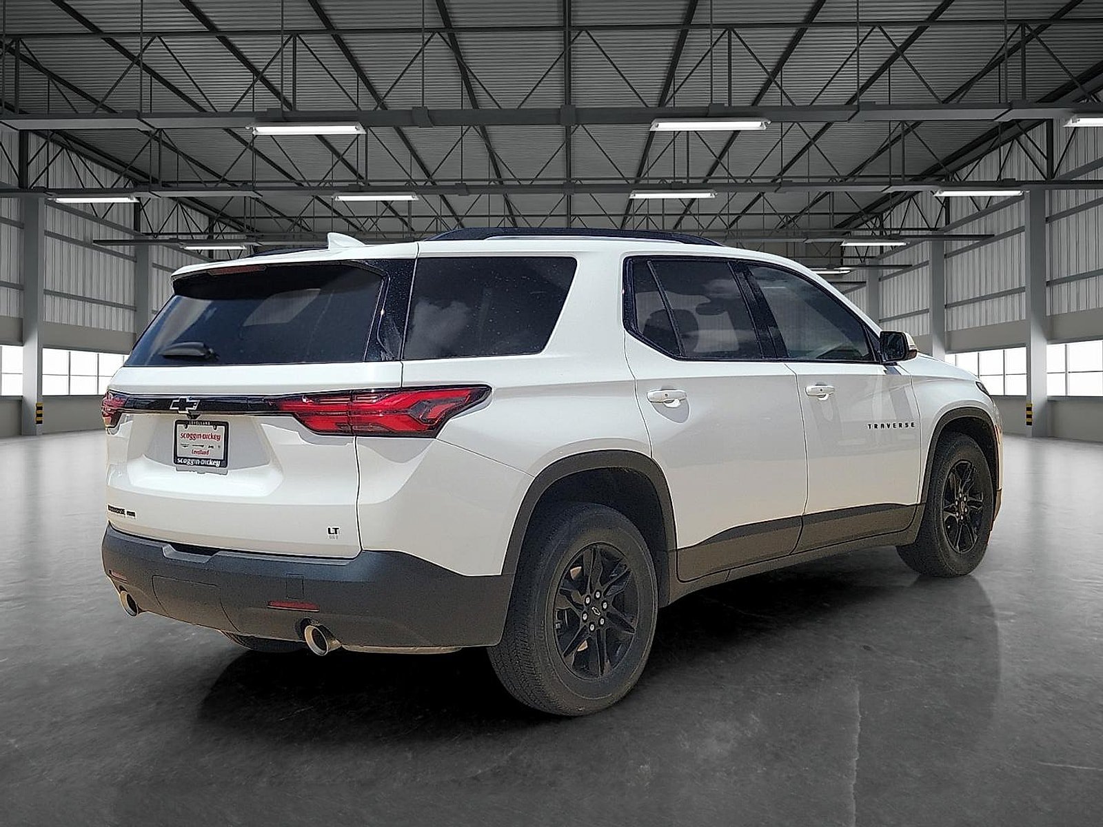 Used 2023 Chevrolet Traverse LT w/ Midnight/Sport Edition AWD/4WD image 4