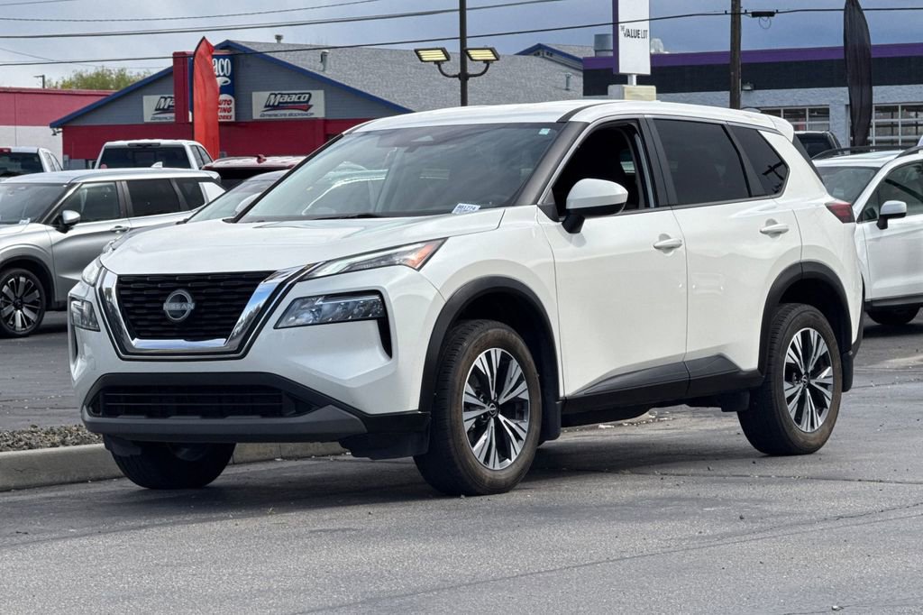 Used 2023 Nissan Rogue SV image 8