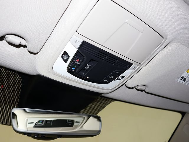 Used 2023 Acura TLX FWD image 21