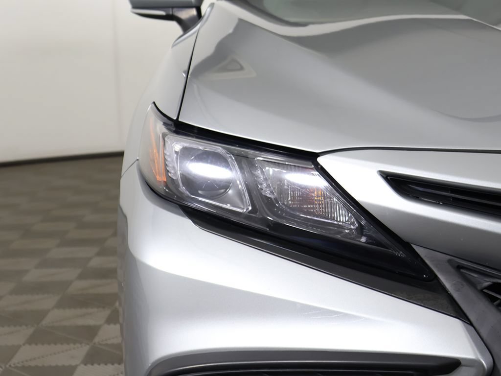 Used 2022 Toyota Camry SE FWD image 10