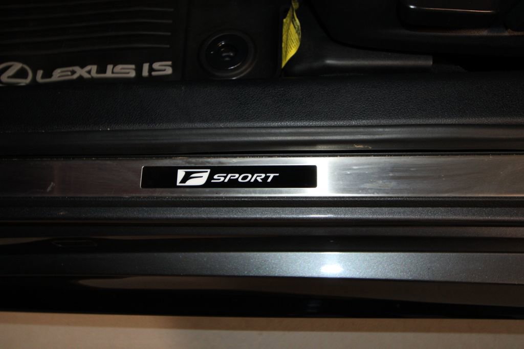 Used 2023 Lexus IS 350 F Sport image 7