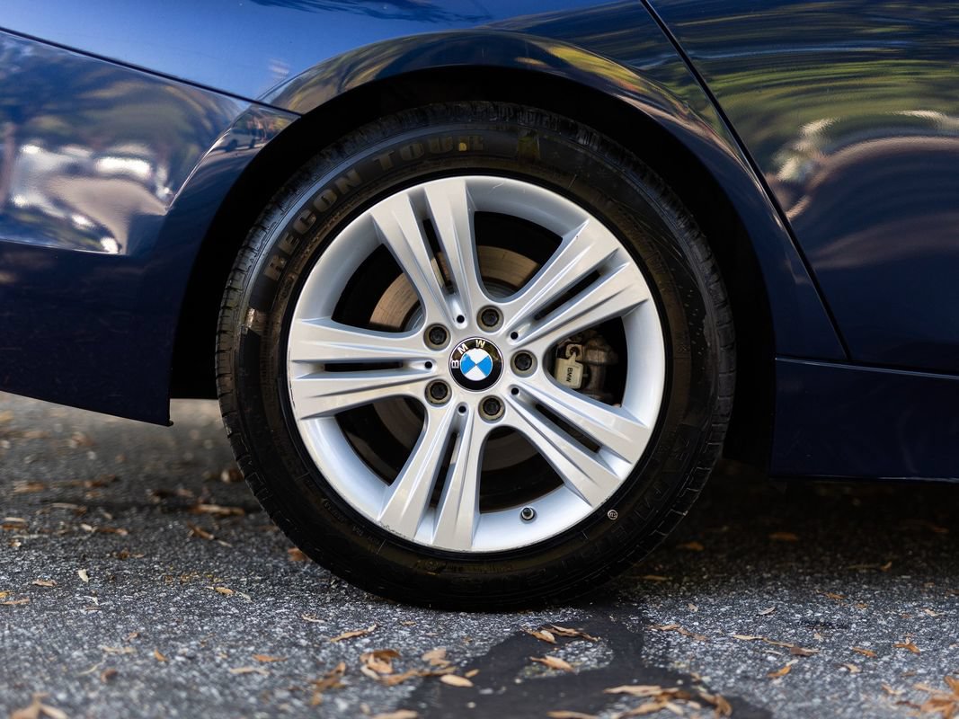 Used 2016 BMW 328i xDrive Sedan AWD/4WD image 13