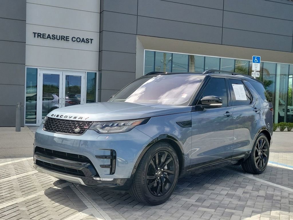 Used 2020 Land Rover Discovery Landmark image 1
