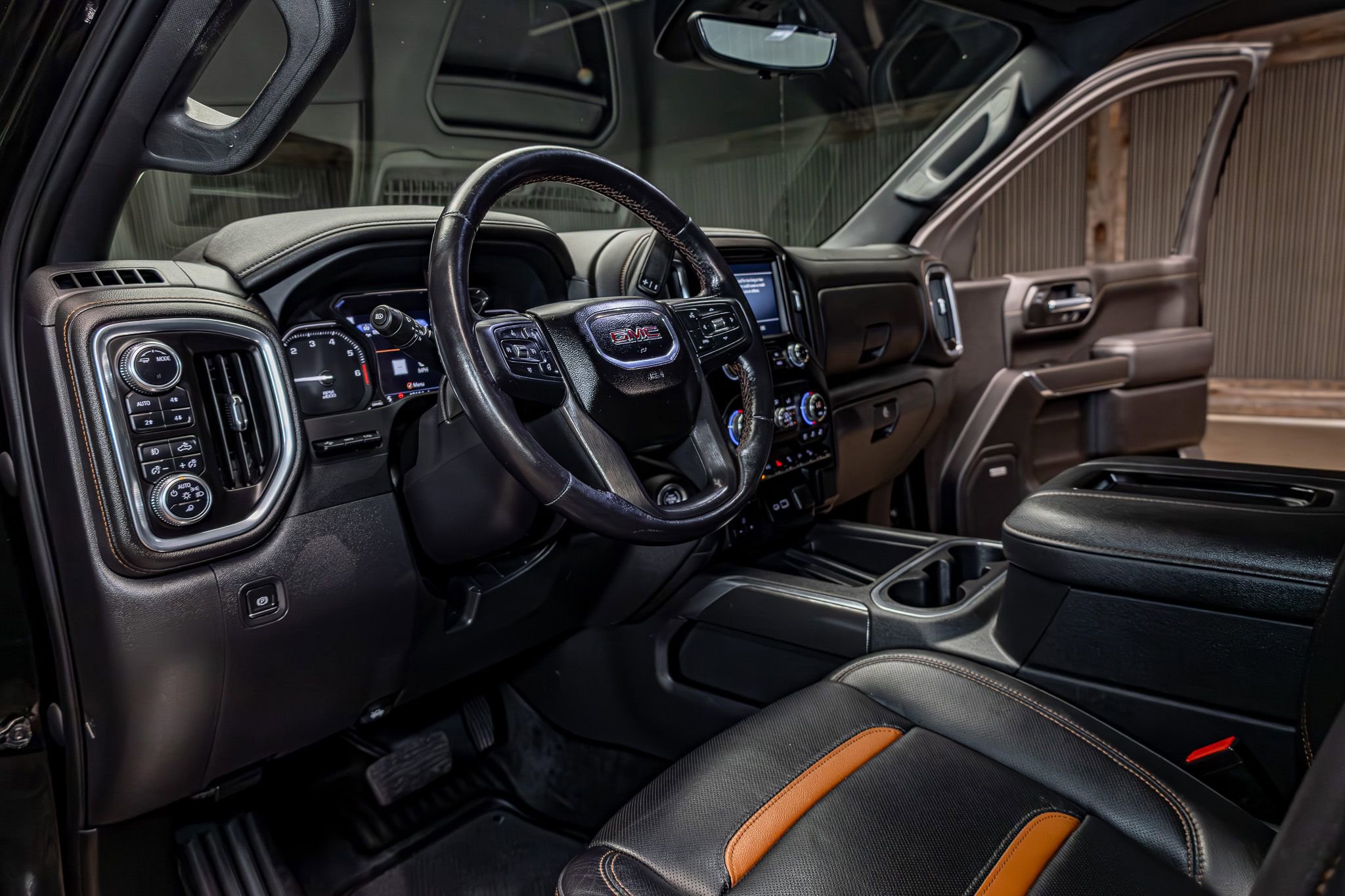 Used 2022 GMC Sierra 1500 AT4 w/ AT4 Premium Package image 12