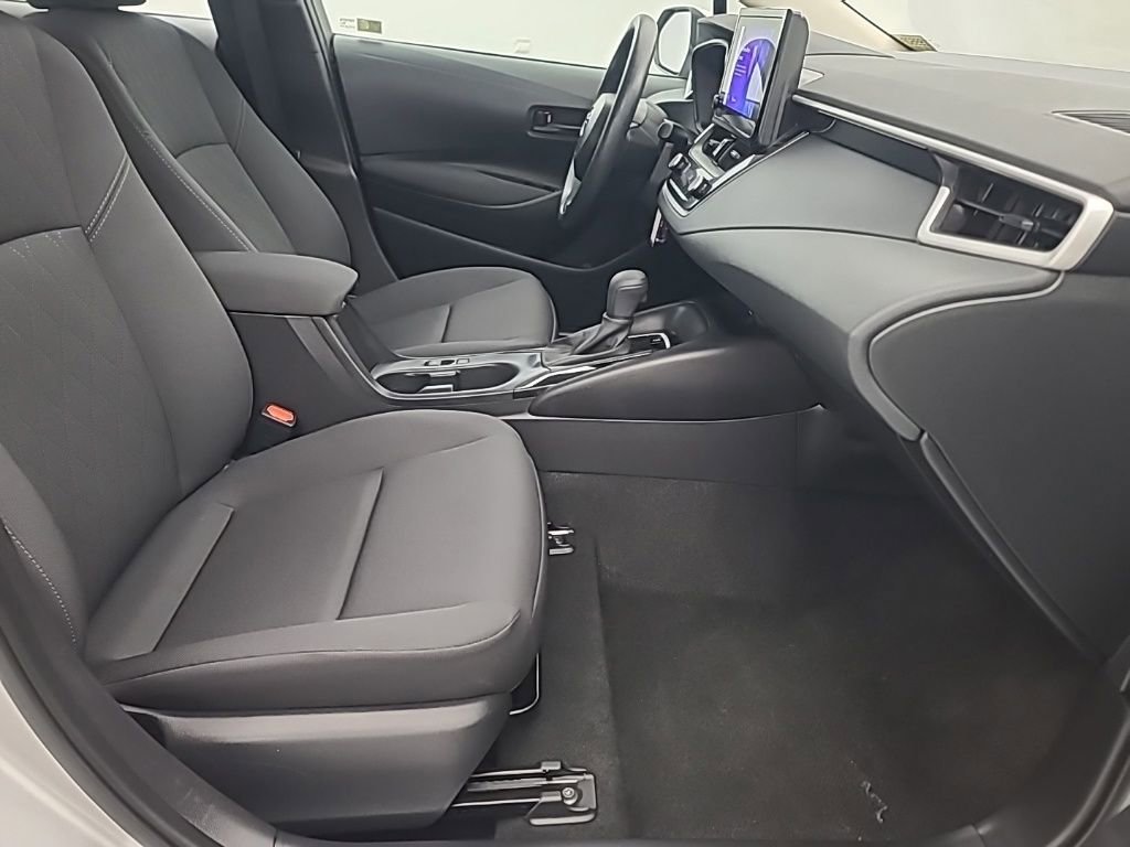 Used 2025 Toyota Corolla LE image 15