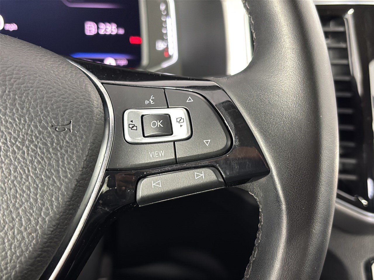 Used 2019 Volkswagen Atlas SEL Premium AWD/4WD image 19