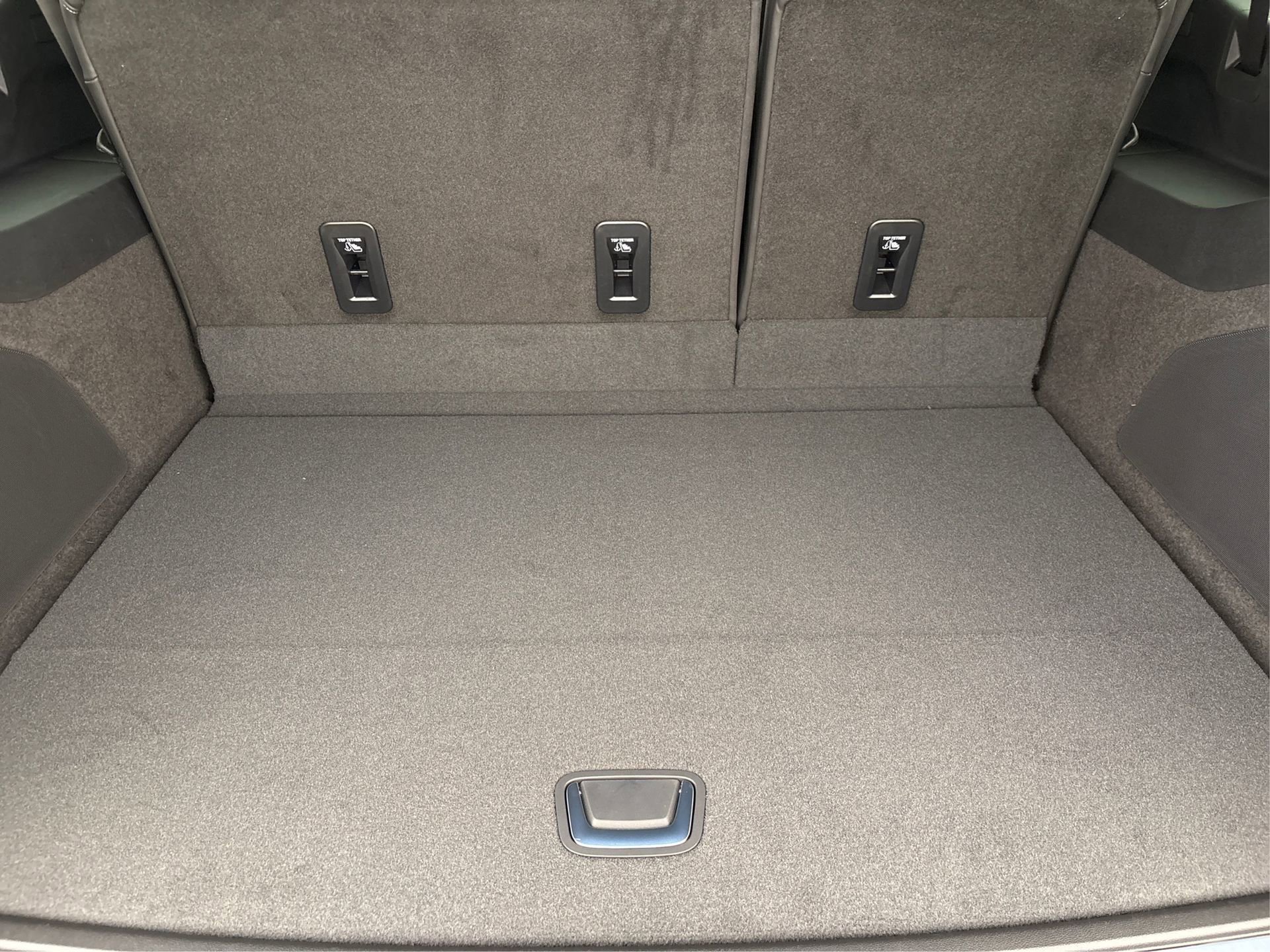 New 2025 Cadillac Escalade ESV Sport Platinum AWD/4WD image 11