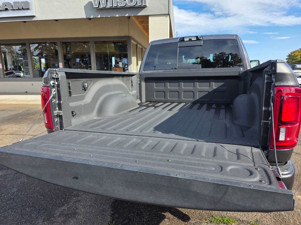 New 2025 RAM 3500 Laramie image 33