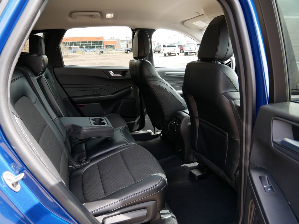 Certified 2023 Ford Escape SE image 9