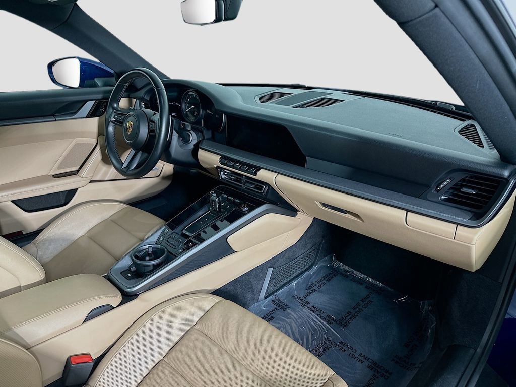 Certified 2021 Porsche 911 Carrera RWD image 31