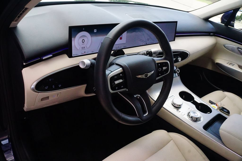 New 2026 Genesis GV70 2.5T Select AWD/4WD image 19