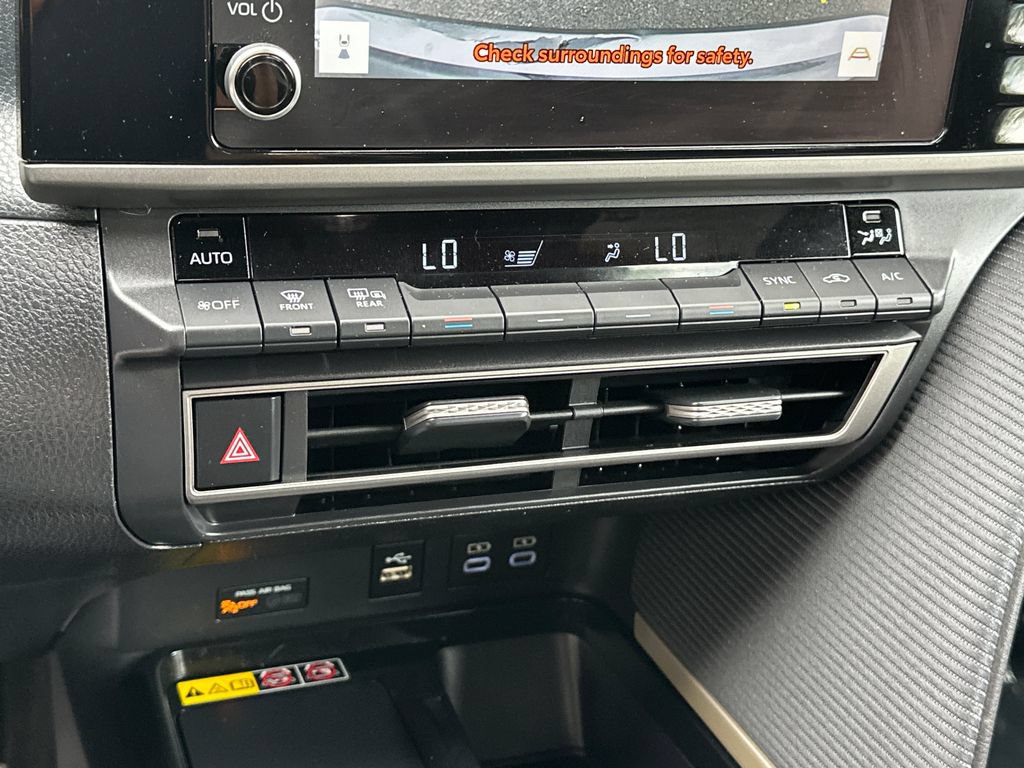 Used 2025 Toyota Camry SE FWD image 23
