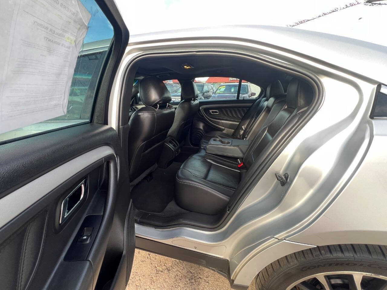 Used 2018 Ford Taurus SEL w/ Equipment Group 201A FWD image 12
