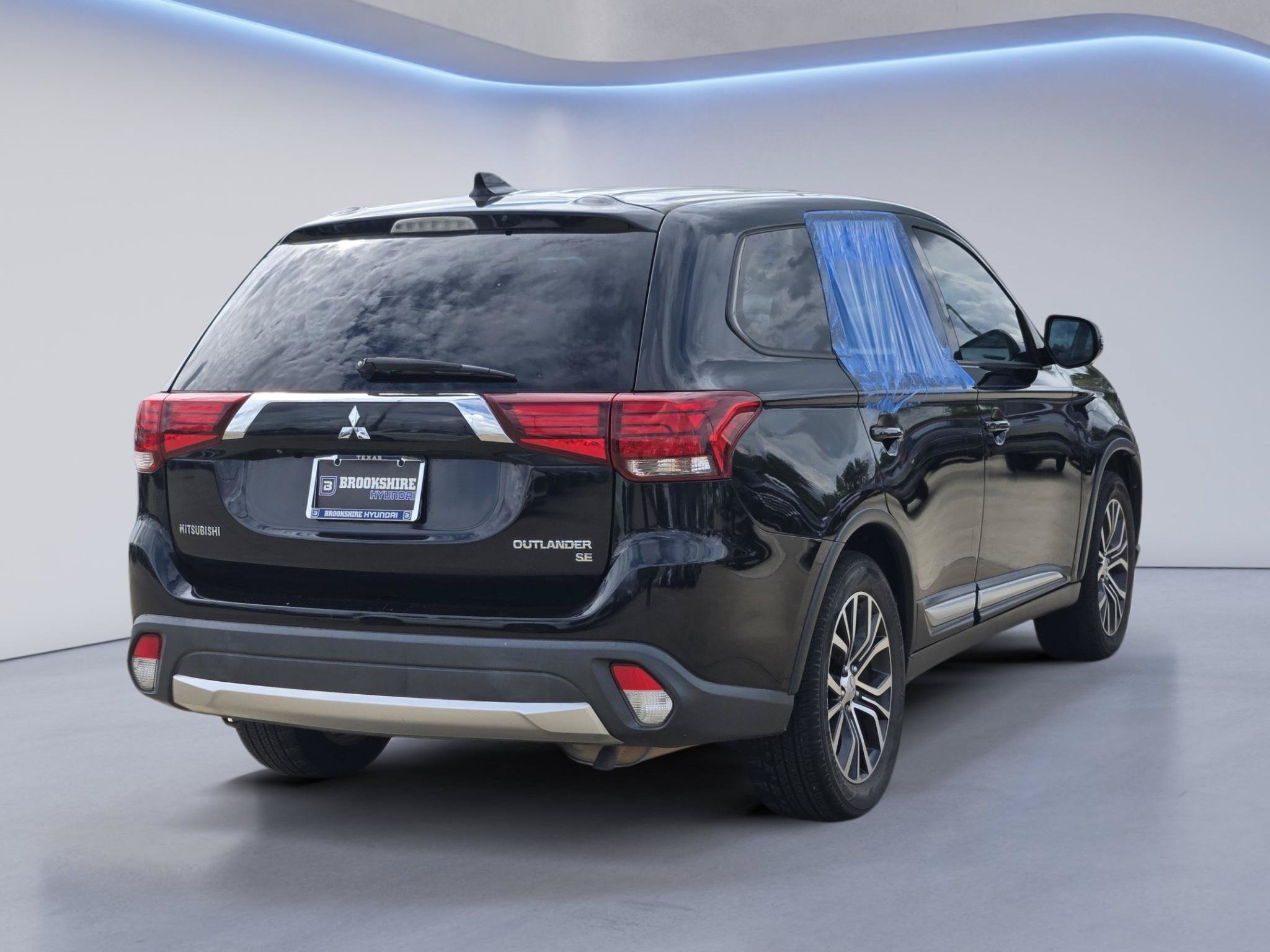 Used 2017 Mitsubishi Outlander SE FWD image 6