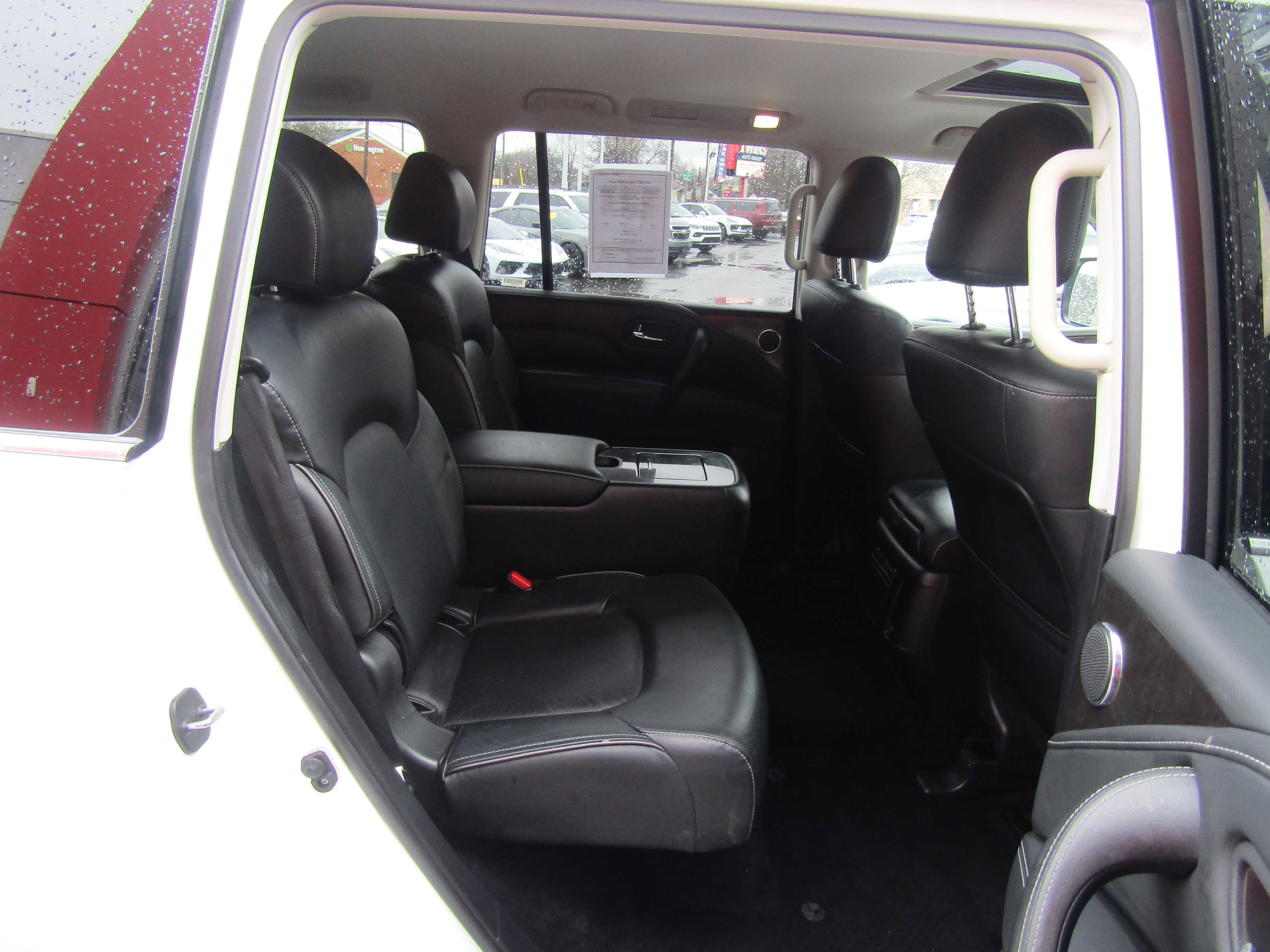 Used 2024 INFINITI QX80 Luxe image 17