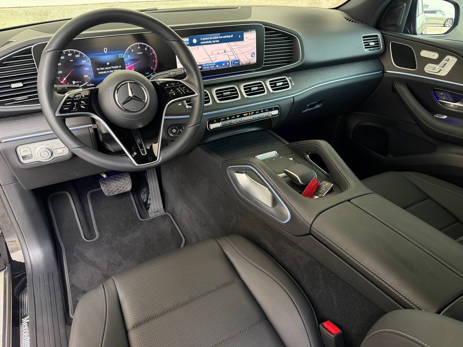 Certified 2025 Mercedes-Benz GLE 450 4MATIC image 2