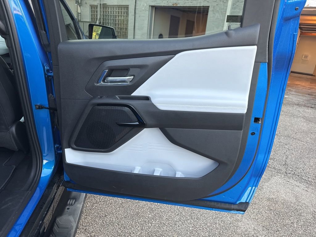 Used 2025 Chevrolet Silverado EV RST image 10