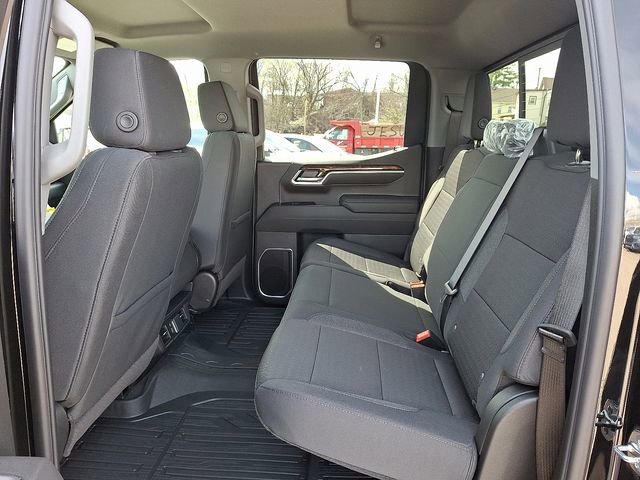 New 2026 GMC Sierra 1500 SLE image 11