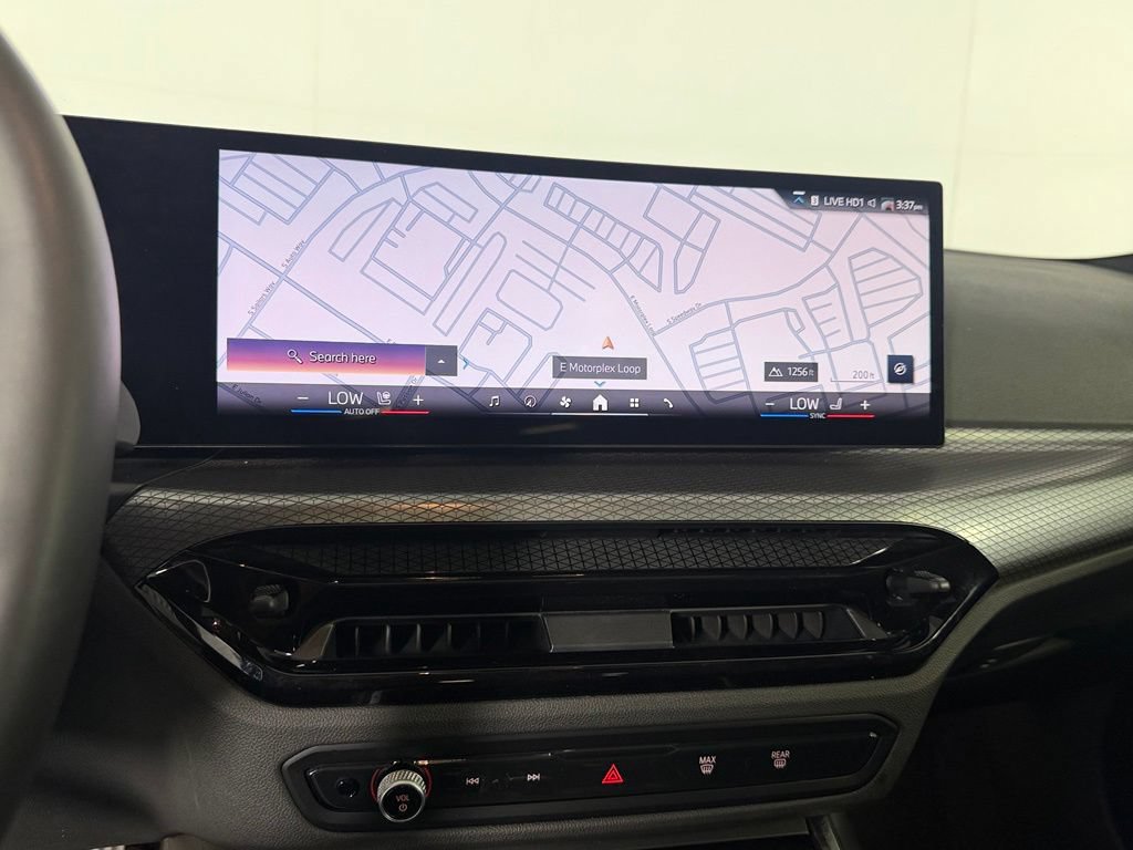 Used 2026 BMW 330i xDrive Sedan AWD/4WD image 18