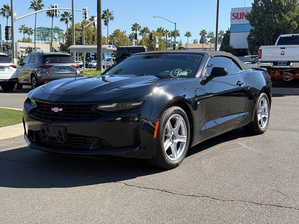 Used 2023 Chevrolet Camaro LT RWD image 7