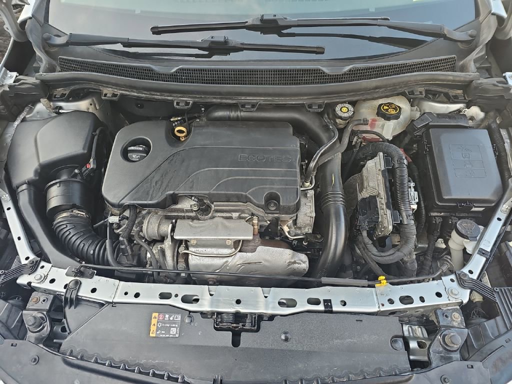 Used 2018 Chevrolet Cruze LT w/ Convenience Package image 10