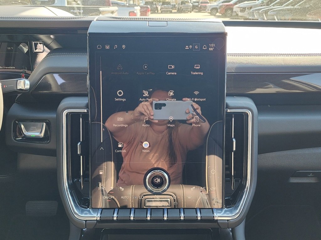 New 2026 GMC Yukon Elevation image 28